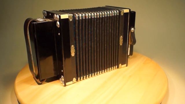 Коллекция гармошек ручной работы У. Хамидуллина смотреть онлайн