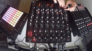 TECH-MINIMAL AND LIVE SET