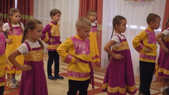 Русский народный танец «Калинка — малинка» смотреть онлайн