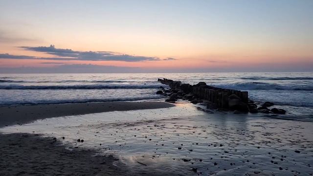 Закат на побережье, море