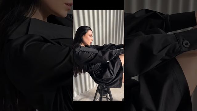 Платье-пиджак из натурального хлопка в чёрном цвете от @nadel_wear_byПлатье-пиджак из натурального х смотреть онлайн