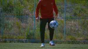 10 ЛЕГКИХ СПОСОБОВ ПОДНЯТЬ МЯЧ ИХ ДОЛЖЕН УМЕТЬ КАЖДЫЙ!!