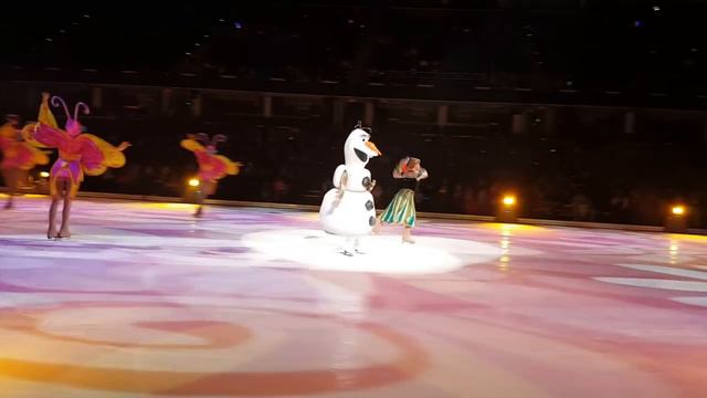 Imani Goes To Disney Frozen On Ice! | With Elsa Anna Olaf Nemo Dory Mickey Mouse смотреть онлайн