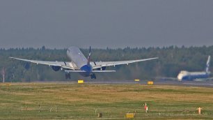 Тяжеловесы: взлёт Boeing 777 "Аэрофлот" и посадка Boeing 787 Etihad. Шереметьево, август, 2022