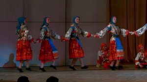 Танец некрасовских казаков "Крыло". Хореографический ансамбль "Ритмы детства"