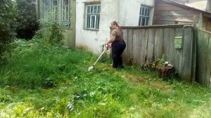 первый покос травы аккомуляторным тримером STIHL FS45