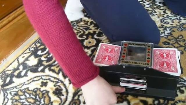 Card Shuffler смотреть онлайн