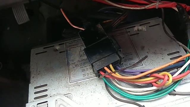 Перестала работать автомагнитола Москвич 2141 смотреть онлайн