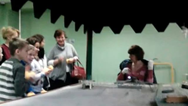 Фабрика ёлочных игрушек смотреть онлайн