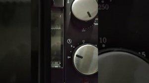 Заклинивающий таймер на электрической печи Esperanza EKO004