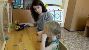 Индивидуальное коррекционно занятие с ребенком 1 года обучения на развитие зрительного восприятия