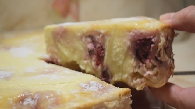 КРУЖЕВНАЯ ЗАПЕКАНКА БЕЗ ЗАМЕСА ТЕСТА _ КУХНЯ57 смотреть онлайн