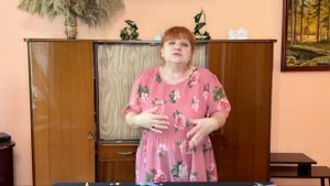 ЧТОБЫ СКАТЕРТЬ НЕ СКОЛЬЗИЛА ПО СТОЛУ Я...ИСПОЛЬЗОВАЛА ОБЫЧНЫЙ КАРТОН