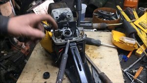 Чемпион 251.Сколько требуется времени ,,посмотреть,, бензопилу !)