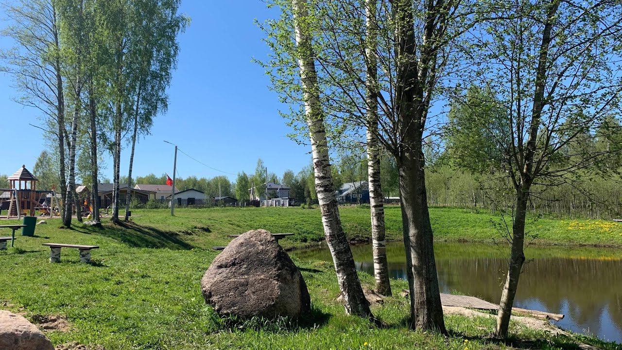 Коттеджный посёлок Санкт-Петербурга. Загородная недвижимость.