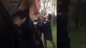 Неадекватный мужчина избивает женщину полицейскую Алматы