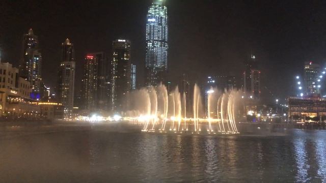 Фонтан Дубай. Музыкальный фонтан. Бурдж Халифа. смотреть онлайн