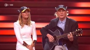 Helene Fischer im Duett mit Otto Waalkes - Im Wagen vor mir - Henry Valentino Cover - Show ZDF HD