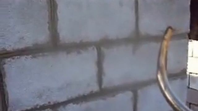 Пустотелый шлакоблок