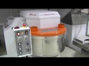 Тестомесильная машина "Прима-300Р"