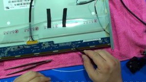 Темный экран телевизор SUPRA