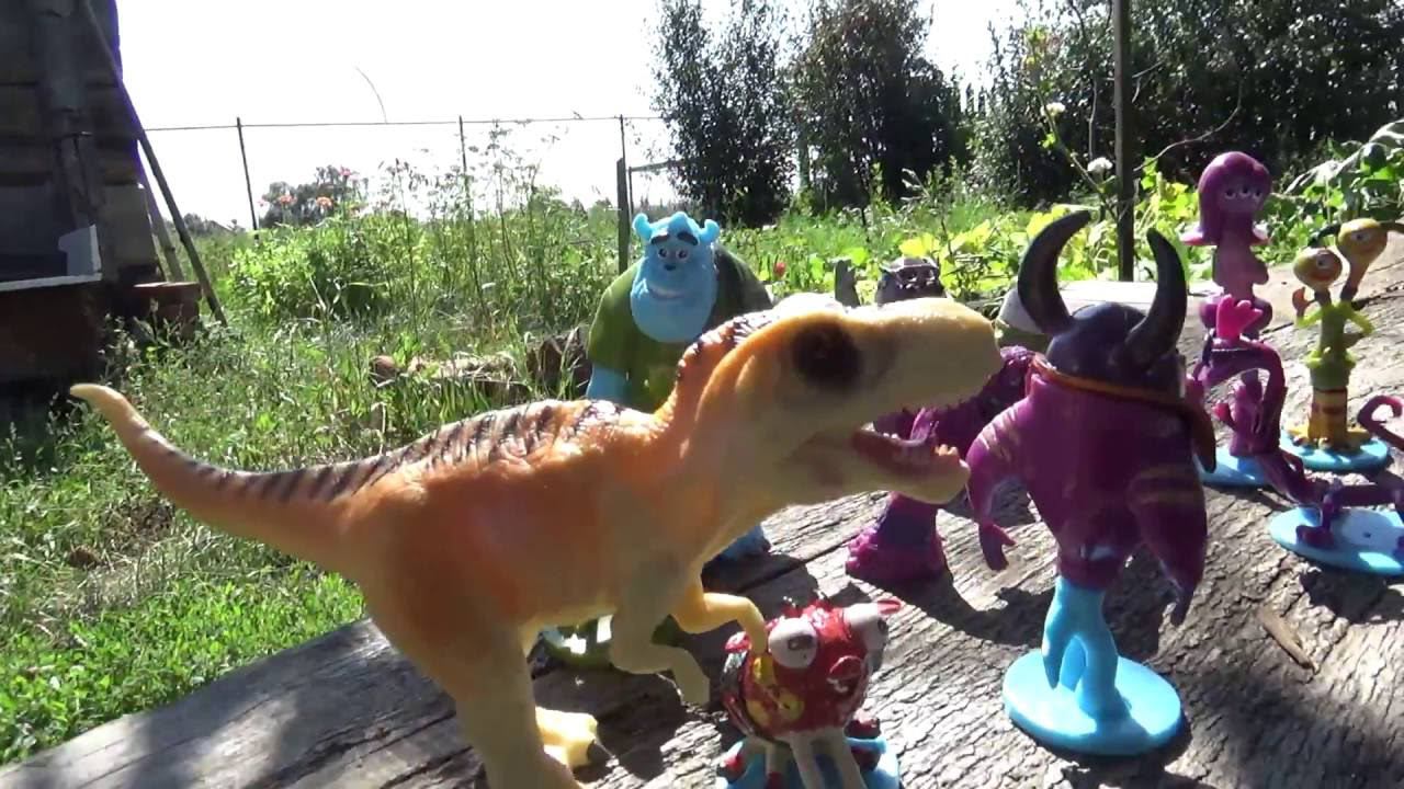 Динозавры.Игрушки динозавры и набор Институт Монстров.The dinosaur toy and the Institute of Monsters
