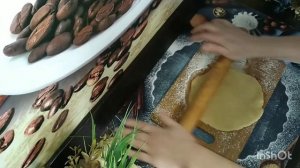 Рогалики с вареной сгущенкой. Сгущенка больше не вытечет!