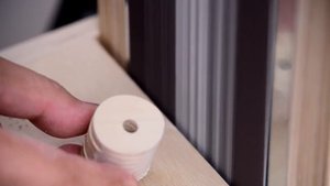 Стационарный рубанок из ручного электрорубанка.