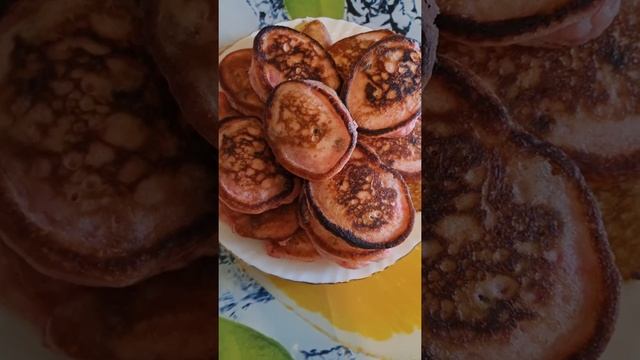 Оладьи на кефире с изюмом смотреть онлайн