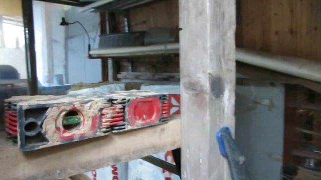 дача \ уборка сарайчика \ подготовка строительства полок \ своими руками собираю стилаж # ЧАСТЬ 2 смотреть онлайн