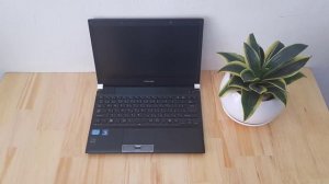 Review Laptop Toshiba R732 F - Core i5 Ram 4G SSD 120G