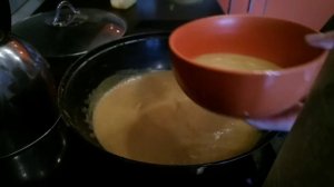 Накладывание овощного супа пюре