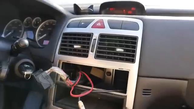 Peugeot & Citroen Fit the USB BOX 9702.EZ mp3, aux in, iPod смотреть онлайн