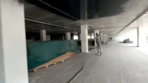 Покраска потолка вместе с коммуникациями