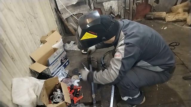 вторая жизнь школьной парты. изготовление стойки для мотора