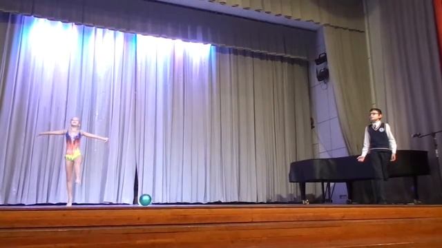 Виктор Драгунский "Девочка на шаре" смотреть онлайн