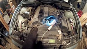 Замена масла БМВ е39. Двигатель 2.0 М52.