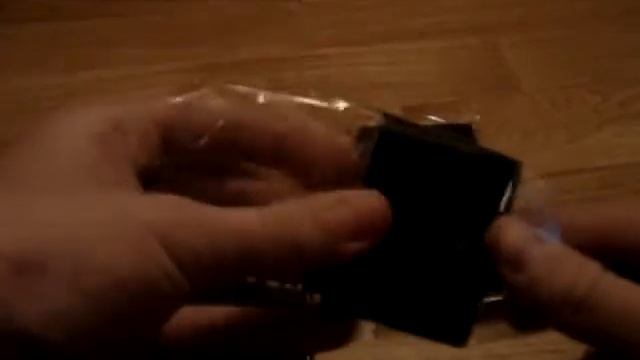 iPhone / iPod išorinė baterija. 1000 mAh смотреть онлайн