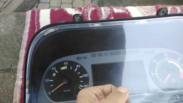 Мерседес Актрос 2641. Панель приборов. смотреть онлайн