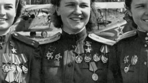 Катюша ( исполняет Сербский мужской хор )