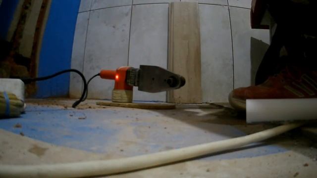 Спаял полипропилен. У сантехника нет инструмента, штробами не занимается. смотреть онлайн