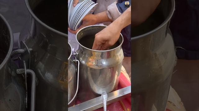 Peshawar main Sasti unique Or Mazaydar Qisam ki Samosa Chaat #streetfood