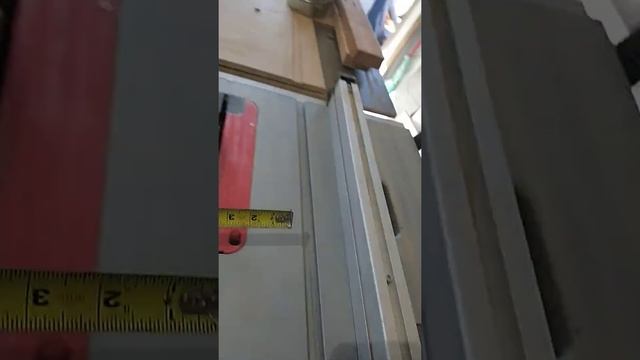 Bosch 4100 table saw : square fence?