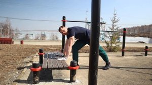 ВЫПОЛНЯЙ ЭТИ 5 УПРАЖНЕНИЙ И УВИДИШЬ РЕЗУЛЬТАТ тренировка для начинающих на турниках и брусьях