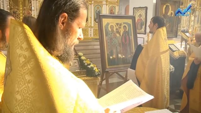 В Никольский собор столицы КЧР привезены святыни смотреть онлайн