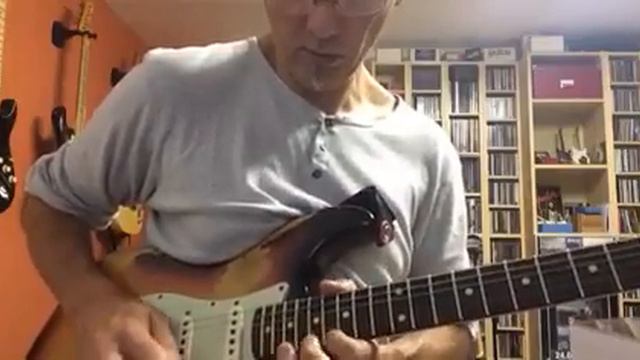 Malmsteen Lick 1 ( Fender 63 Masterbuilt Strat / Fender Supersonic ) смотреть онлайн