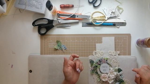 Оформленный фотоальбом. Мастер класс. Часть 8. Декор обложки/ СКРАПБУКИНГ смотреть онлайн