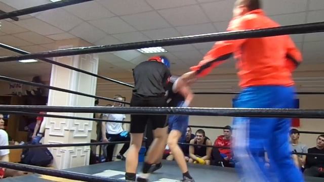 3 бой. Еремеев Руслан vs Толмачев Кирилл смотреть онлайн