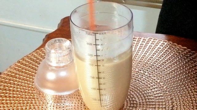 Preparing Classic Pearl Milk Tea смотреть онлайн