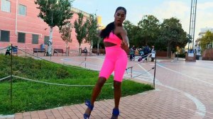 Salsa on2 style  Mercedes Sayut ?? Grupo Mayimbe:(Me da la gana)